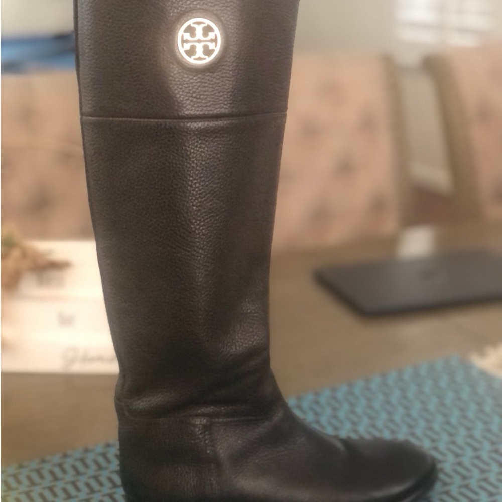 Black Junction Riding Boots
